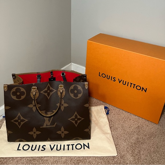 Handbags - Louis Vuitton Onthego GM Monogram Tote Bag